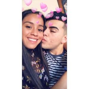 Meet your Posher, Alexis